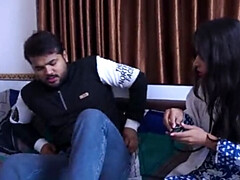 18 ans, Asiatique, Collège université, Couple, Médecin, Fait maison, Nue, Nénés