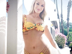 Arsch, Grosser arsch, Bikini, Blondine, Pornostars, Erotischer film, Solo, Jungendliche (18+)