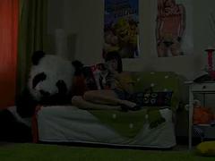 Blasen, Besamung, Hardcore, Masturbation, Strapon, Tätowierung, Spielzeuge