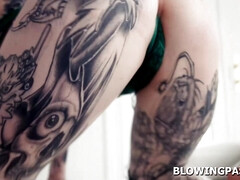 Grote lul, Grote mammen, Blond, Pijpbeurt, Kokhalzen, Handbeurt, Klein, Gezichtspunt