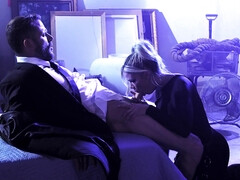 Anal, Sucer une bite, Tir de sperme, En levrette, Bâillonner, Hd, Rasée, Nénés