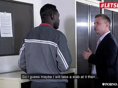 In den arsch, Tussi, Grosse titten, Braunhaarige, Milf, Mutti, Natürlichen titten, Rau