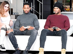 Arsch, Blondine, Blasen, Doppelpenetration, Hardcore, Interrassisch, Mann mann frau, Jungendliche (18+)