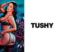 In den arsch, Grosser arsch, Grosser schwanz, Grosse titten, Blasen, Braunhaarige, Hundestellung, Milf