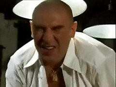 Blondine, Blasen, Braunhaarige, Europäisch, Milf, Natürlichen titten, Strümpfe, Flotter dreier