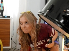 Katie Kush shakes her ass on Van Wylde's cock