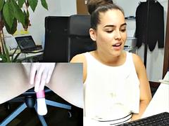 Enthousiasteling, Masturbatie, Kantoor, Secretaresse