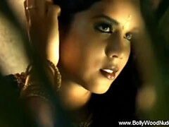 Brunette brune, Hd, Indienne, Nue  à poil, Naturelle, Nue, Se déshabiller, Allumeuse