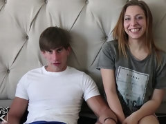 Blondine, Blasen, Hundestellung, Handjob, Küssen, Rasiert, Jungendliche (18+)