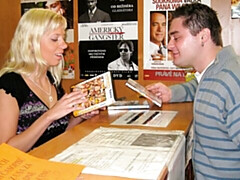 Amateur, Grosse bite, Blonde, En levrette, Seins naturels, Public, Adolescente, Nénés