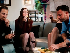 Arsch, Blasen, Braunhaarige, Handjob, Küssen, Entkleiden, Jungendliche (18+), Titten