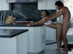 Sucer une bite, Brunette brune, Adolescente