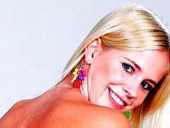 ブロンド, 指いじり, 目瞪口呆, 手コキする, オナニー, ガリガリ, 一人, ティーン