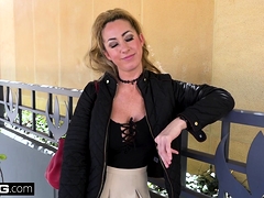 Janna Hicks loves having cock between her big tits