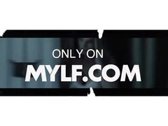 Grosser arsch, Blondine, Blasen, Spermaladung, Kehlenfick, Hundestellung, Muschi, Jungendliche (18+)