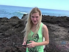 Plage, Blonde, Nue, Petite femme, Pov, Rasée, Nénés, Mouillée