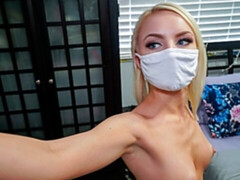 Culo, Rubia, Mamada, Tetas naturales, Pov, Afeitado, Tatuaje, Adolescente