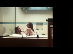 Bruinharig, Beroemdheid, Douche