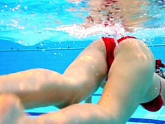 茶髪の, フェティッシュ, Hd, プール, 公共, ロシア人, 締まりの良い, 水中