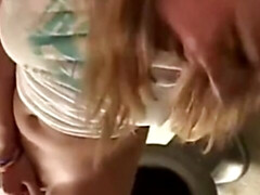 18 jaar, Enthousiasteling, Blond, Vingeren, Masturbatie, Buiten, Kut duiken, Tiener