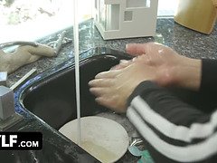 Большие сиськи, Минет, Сперма на лице, Две девушки, Ласковые ручки, Огромные размеры, Сестра, Сиськи