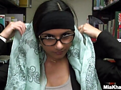 Arabe, Gros cul, Gros seins, Brunette brune, Lunettes, Hd, Énorme, Solo