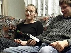 18 jaar, Masturbatie, Klein, Kut duiken, Mager, Tiener, Tieten likken, Nat