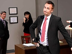 Grosser arsch, Grosse titten, Blasen, Hundestellung, Büro, Sekretärin, Strümpfe, Titten