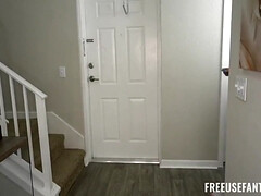 Pijpbeurt, Bruinharig, Sperma in gezicht, Harig, Handbeurt, Natuurlijke tieten, Tatoeage, Tieten likken