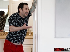 18 jaar, Grote kont, Grote mammen, Zwart, Moeder die ik wil neuken, Ruw, Tiener, Trio