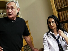 Grote kont, Grote lul, Grote mammen, Pijpbeurt, Bruinharig, Mager, Tiener