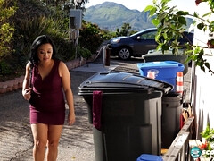 Брюнетки, Сперма во рту, Семяизвержение, Зрелые, Милф, Киски, Глотающие, Молоденькие