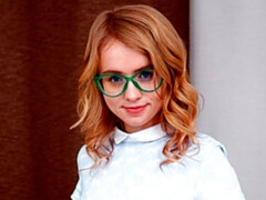 Blonde, Sucer une bite, Branlette thaïlandaise, Embrassement, Léchez, Massage, Maigrichonne, Adolescente