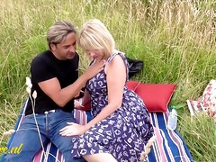 素人, イギリス人, バック, ハードコア, キス, 熟年, 淫乱熟女, 公共