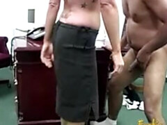 Blonde, Tir de sperme, Doigter, Branler, Léchez, Petite femme, Maigrichonne, Nénés