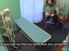 Leie, Blasen, Hundestellung, Lecken, Krankenschwester, Büro, Muschi, Uniform