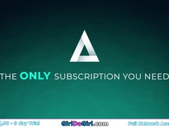 Dominatie, Gezichtzitten, Gezin, Lesbisch, Kut duiken, Geschoren, Taboe, Tieten likken