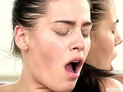 Брюнетки, Европейки, Мастурбация, Колготки, Бритые, Соло, Молоденькие, Близняшки