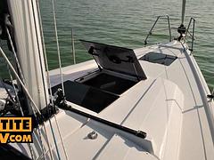 Черные, Минет, Черненькие, Секс без цензуры, Лесбиянка, Лизание, На природе, Втроем