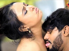 Любители, Большая жопа, Большие сиськи, Минет, Брюнетки, Семяизвержение, Домашнее видео, Индианки