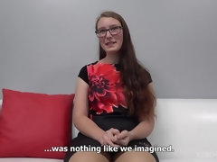 Gros cul, Brunette brune, Tchèque, Lunettes, Hard, Adolescente