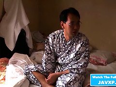 Asiatisch, Strand, Schönheit, Kehlenfick, Hd, Ehemann, Japanische massage, Titten