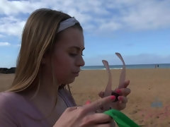 Plage, Branlette thaïlandaise, Petite amie, Nue, Orgasme, De plein air, Pov, Public