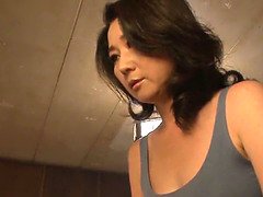 アジア人, 美人, 茶髪の, エロ熟女, 淫乱熟女, 母, 義母, フェラする