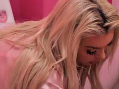 In den arsch, Tussi, Blondine, Blasen, Fetisch, Transfrau