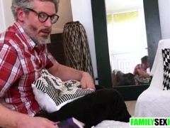 Mamada, Morena, Papá, Familia, Pezones, Coño, Afeitado, Tabú