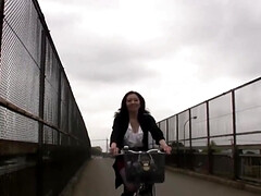 Asiatique, Gros seins, Poilue, Mature, Mère que j'aimerais baiser, De plein air, Pov, Public