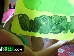 Amateur, Blonde, Sucer une bite, Brunette brune, Tir de sperme, En levrette, Faciale, Chatte