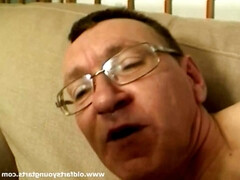 Lieveling, Grote mammen, Universiteit, Hardcore, Rijpe lesbienne, Tiener, Tieten likken, Lelijk