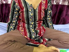 Desi Bhabhi Hardcore Sex - Anal Blowjob with Bengali Mom